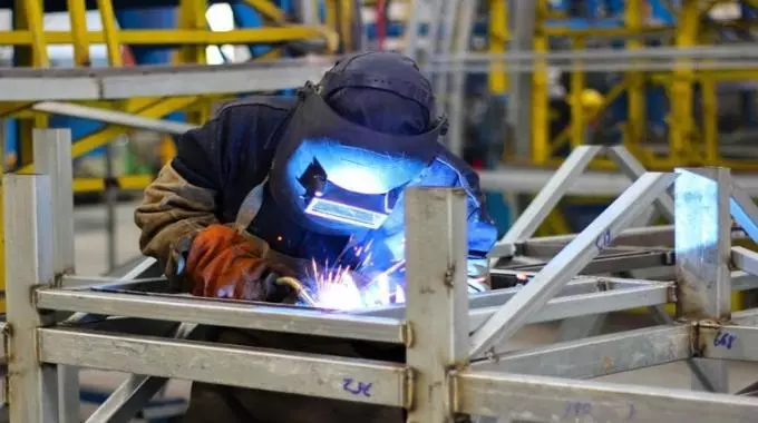 Carreras para Gente que Trabaja SENATI